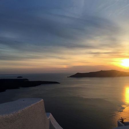 Remvi Suites Firostefani Exteriör bild
