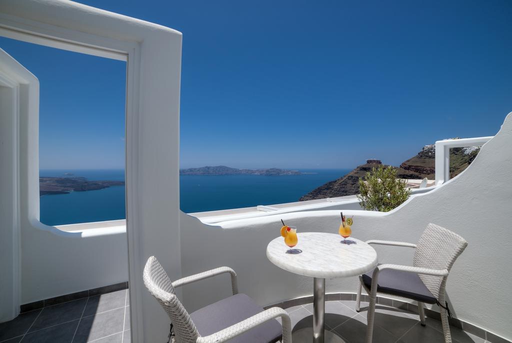 Remvi Suites Firostefani Rum bild
