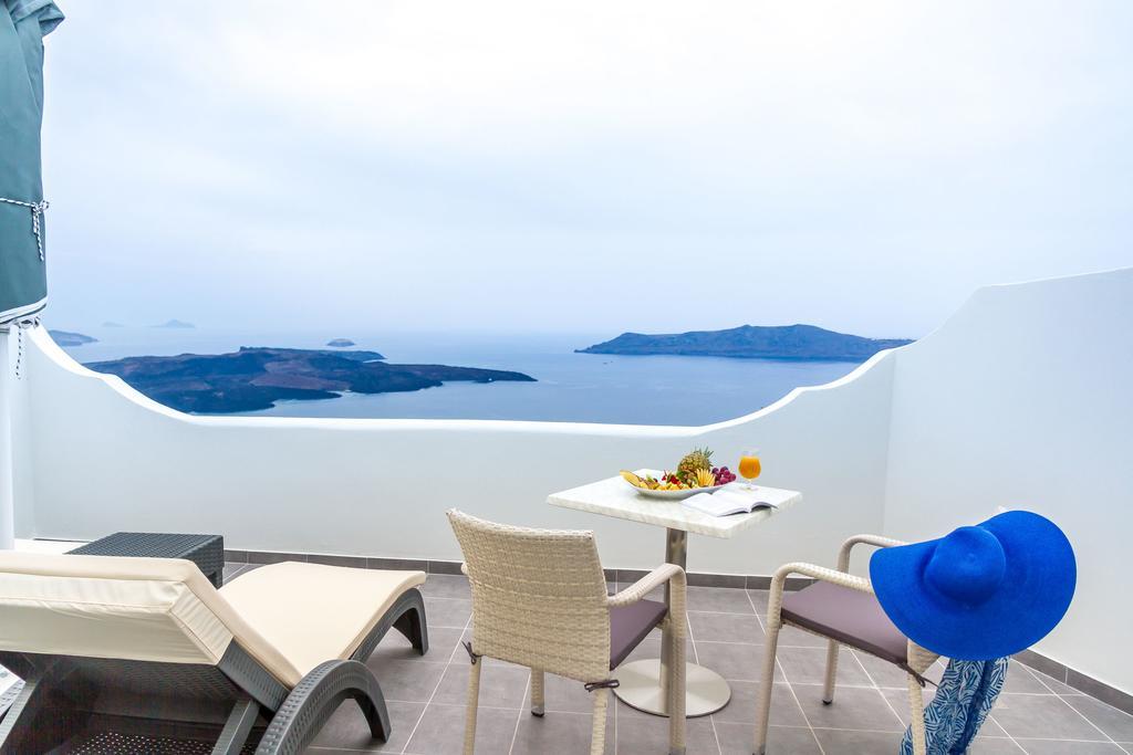 Remvi Suites Firostefani Rum bild