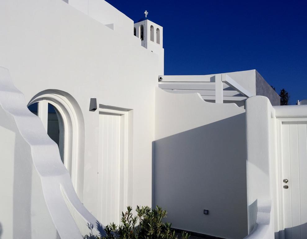 Remvi Suites Firostefani Rum bild